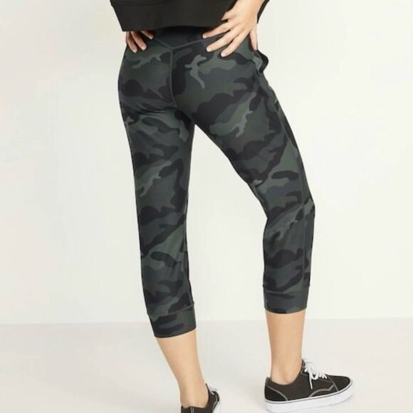 NWT Old Navy Active Powersoft Jogger Size Small Olive Camo Crop High Rise Go-Dry - Picture 7 of 13